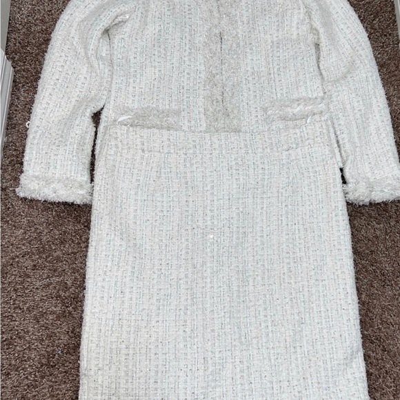 Fashion pioneer - Picture 2 of 8